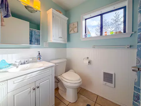 Bath - 41 Eagle Ln, Kettle Falls, WA 99141 photo 3 of 4