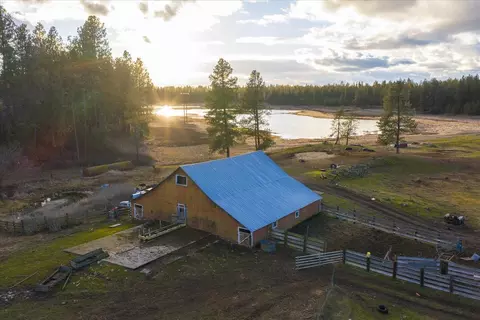 1403 W Jennings Rd, Spangle, WA 99031