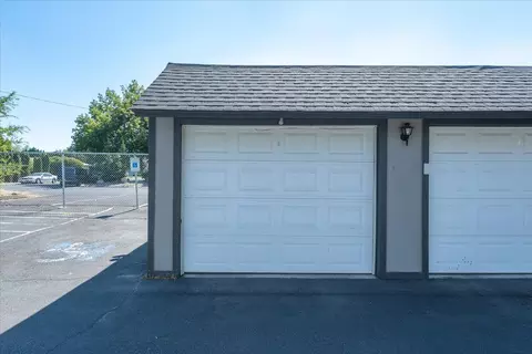 Exterior - 102 E Weile Ave #4, Spokane, WA 99208 photo 13 of 13