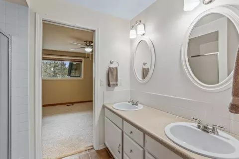 Bath - 216 W Fleming Ave, Colbert, WA 99005 photo 4 of 4