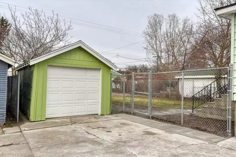 Exterior - 4107 E 2nd Ave, Spokane, WA 99202 photo 4 of 6