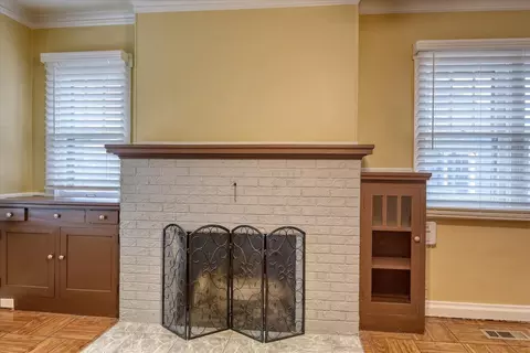 Living - 4107 E 2nd Ave, Spokane, WA 99202 photo 5 of 5