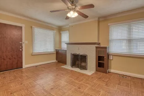 Living - 4107 E 2nd Ave, Spokane, WA 99202 photo 4 of 5