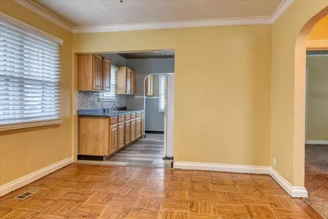 Entry Way - 4107 E 2nd Ave, Spokane, WA 99202 photo 1 of 2