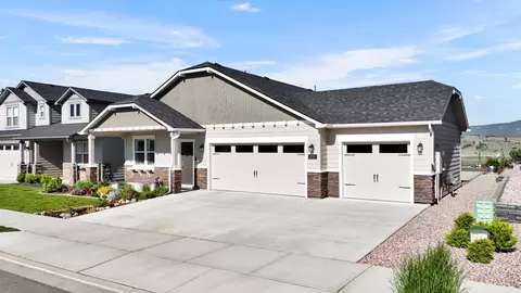 1725 S Donwood St, Greenacres, WA 99016