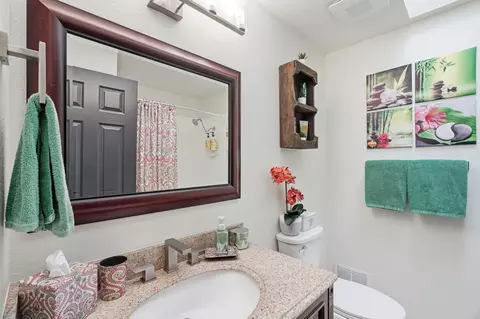 Bath - 4510 W Alpine Dr, Spokane, WA 99208 photo 4 of 5