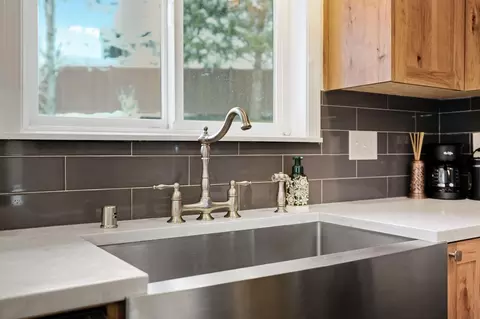 Kitchen - 4510 W Alpine Dr, Spokane, WA 99208 photo 5 of 7