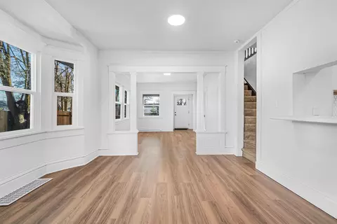 Living - 2711 Everett Ave, Spokane, WA 99217 photo 4 of 4