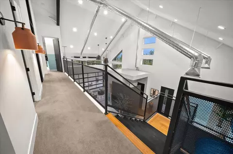 Entry Way - 618 E Washington Rd, Spokane, WA 99224 photo 4 of 7