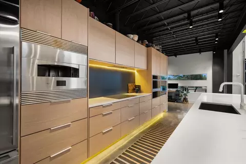 Kitchen - 618 E Washington Rd, Spokane, WA 99224 photo 4 of 7