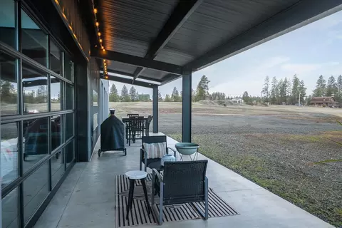Exterior - 618 E Washington Rd, Spokane, WA 99224 photo 4 of 7