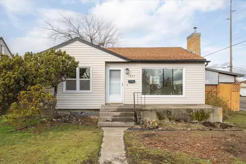 1327 E Lacrosse Ave, Spokane, WA 99207