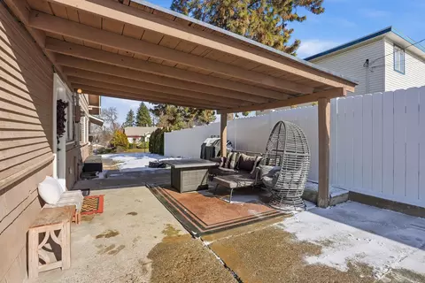 Exterior - 3214 E 29th Ave, Spokane, WA 99223 photo 6 of 8