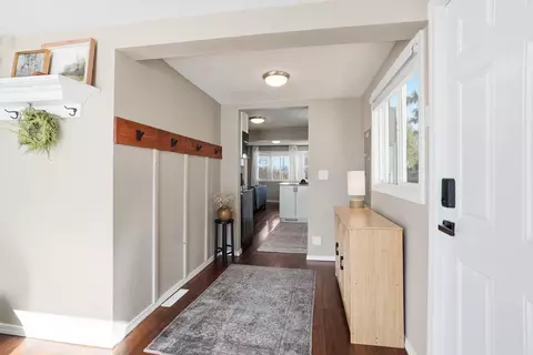 Entry Way - 3214 E 29th Ave, Spokane, WA 99223 photo 1 of 3