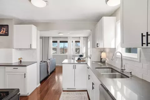 Kitchen - 3214 E 29th Ave, Spokane, WA 99223 photo 3 of 4