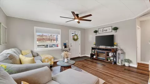 Living - 3708 E 5th Ave, Spokane, WA 99202 photo 3 of 3