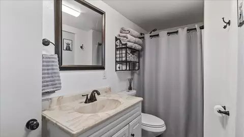 Bath - 3708 E 5th Ave, Spokane, WA 99202 photo 2 of 2