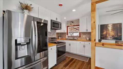 Kitchen - 3708 E 5th Ave, Spokane, WA 99202 photo 1 of 2