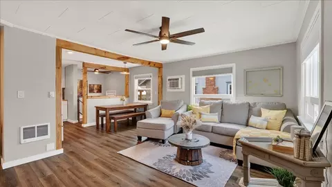 Living - 3708 E 5th Ave, Spokane, WA 99202 photo 1 of 3