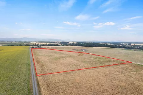 5815 W Mule Deer Ln, Deer Park, WA 99006