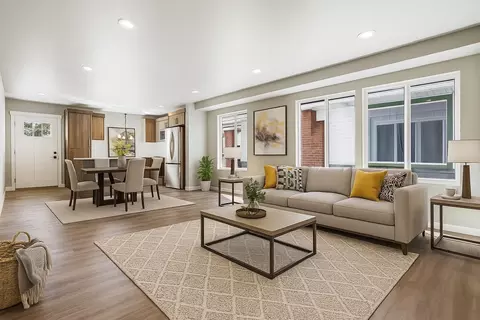 Living - 921 Everett Ave #923 E EVERETT AVE, Spokane, WA 99207 photo 1 of 4