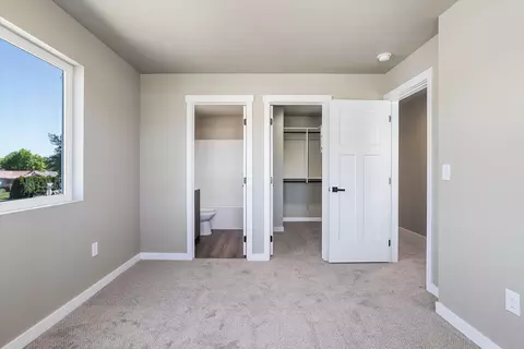 Bedroom - 921 Everett Ave #923 E EVERETT AVE, Spokane, WA 99207 photo 6 of 8