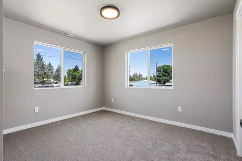 Bedroom - 921 Everett Ave #923 E EVERETT AVE, Spokane, WA 99207 photo 5 of 8