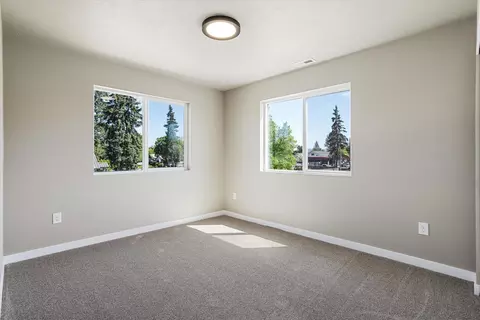 Bedroom - 921 Everett Ave #923 E EVERETT AVE, Spokane, WA 99207 photo 8 of 8