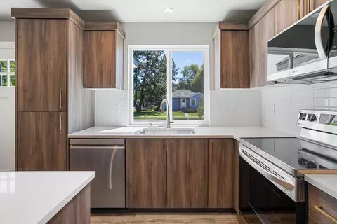 Kitchen - 921 Everett Ave #923 E EVERETT AVE, Spokane, WA 99207 photo 2 of 7