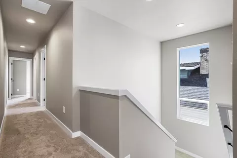 Entry Way - 921 Everett Ave #923 E EVERETT AVE, Spokane, WA 99207 photo 1 of 1