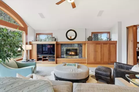 Living - 1813 Estates Rd, Spokane, WA 99224 photo 2 of 2
