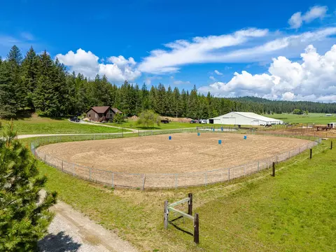 315942 N Hwy 2 Hwy, Elk, WA 99009