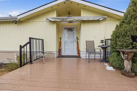 401 E Poplar St, Tekoa, WA 99033 photo 4