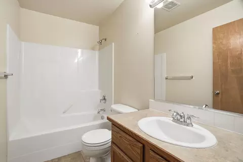 9216 N Oak St, Spokane, WA 99208 photo 23