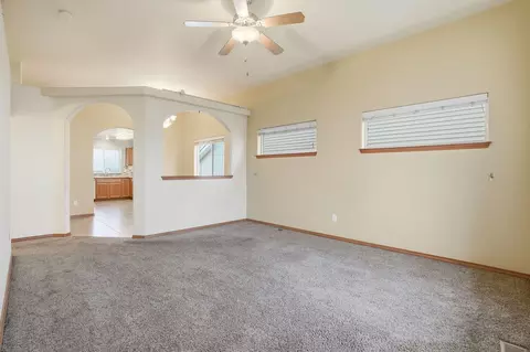 9216 N Oak St, Spokane, WA 99208 photo 3