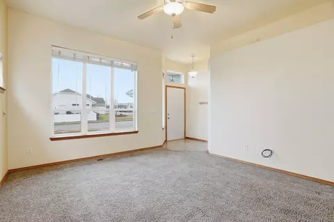 9216 N Oak St, Spokane, WA 99208 photo 5
