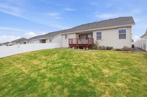 9216 N Oak St, Spokane, WA 99208 photo 32