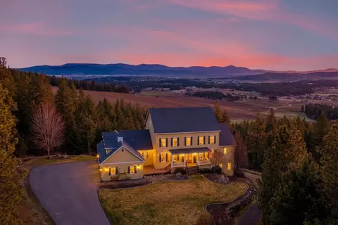 6808 S Jackson Ridge Ln, Greenacres, WA 99016