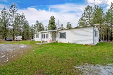 7754 Samuel St, Ford, WA 99013