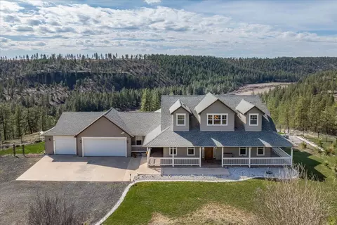 16503 W Bluebird Ln, Spokane, WA 99224