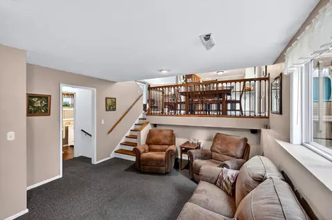 Living - 515 E Shenandoah Dr, Spokane, WA 99208 photo 3 of 5