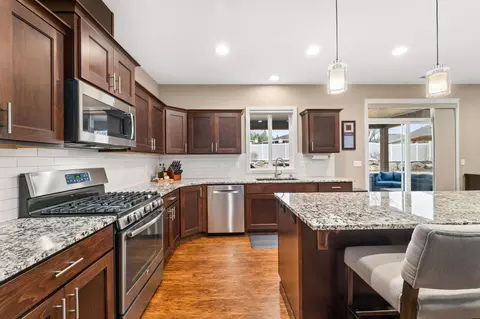 Kitchen - 110 E Sapphire Ln, Spokane, WA 99208 photo 3 of 4