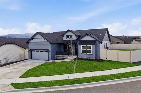 18240 E 17th Ave, Greenacres, WA 99016