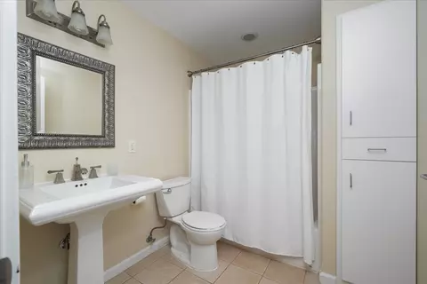 Bath - 7614 N G St, Spokane, WA 99208 photo 4 of 4