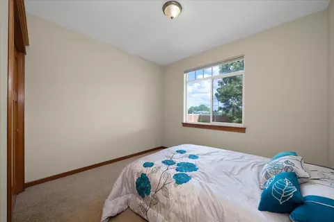 Bedroom - 7614 N G St, Spokane, WA 99208 photo 3 of 4
