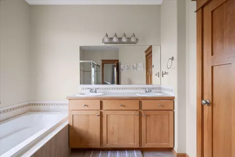 Bath - 7614 N G St, Spokane, WA 99208 photo 1 of 4