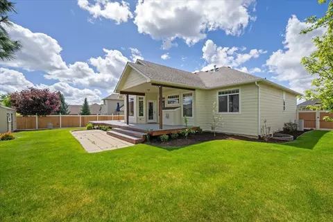 Exterior - 7614 N G St, Spokane, WA 99208 photo 8 of 9