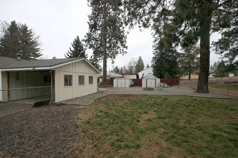 Exterior - 1422 4th St, Cheney, WA 99004 photo 5 of 8