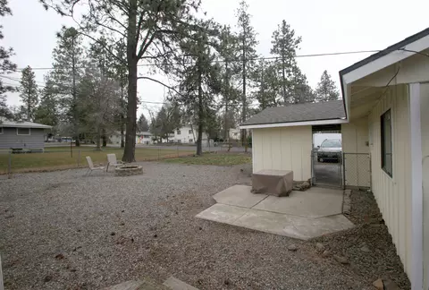 Exterior - 1422 4th St, Cheney, WA 99004 photo 2 of 8