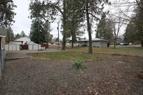 Exterior - 1422 4th St, Cheney, WA 99004 photo 8 of 8